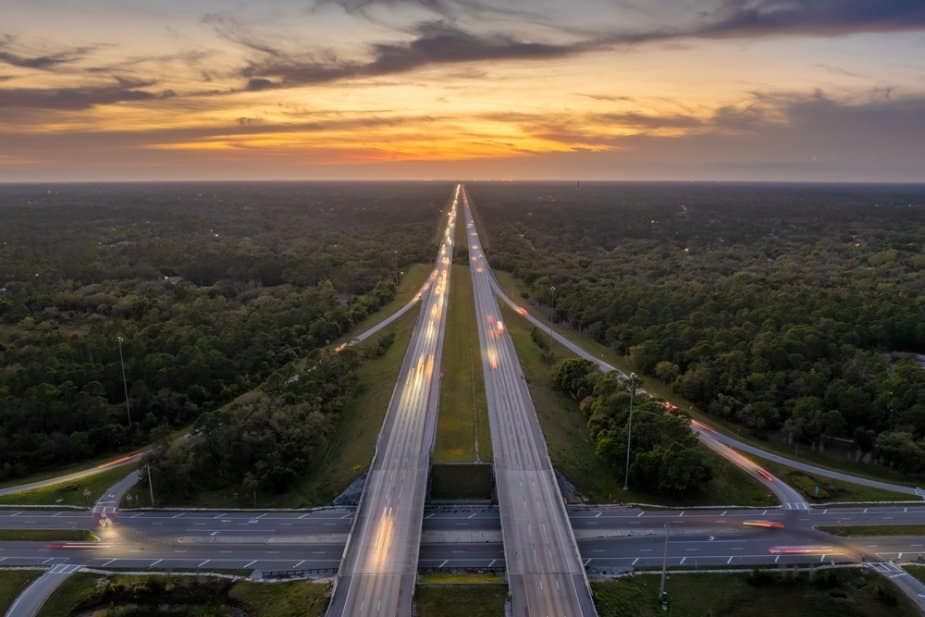 A massive highway intersection in rural Florida can be confusing. It often makes drivers wonder: how fast can you go in the fast lane?