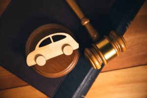 ¿Quién tiene la culpa en un accidente de vuelco?